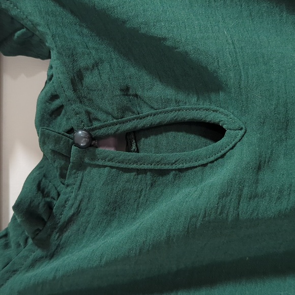 Green Ruffle Blouse - Picture 4 of 6